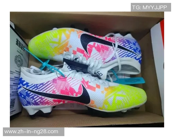 球星穿AG足球鞋展现速度与力量引领足球潮流新趋势 球星穿AG足球鞋展现速度与力量引领足球潮流新趋势